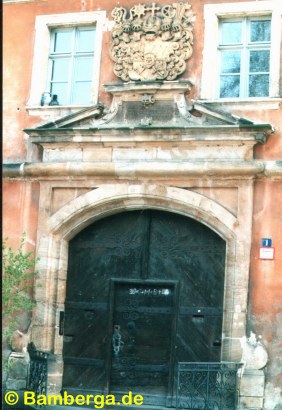 Portal am Haus zum goldenen Wappen