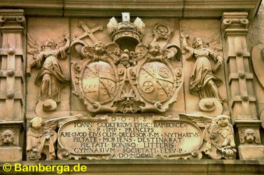 Alte Aula, Portalwappen