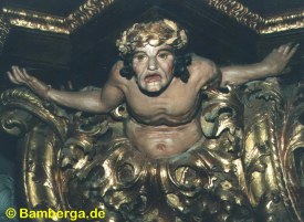 Atlant im Orgelprospekt von St. Stephan